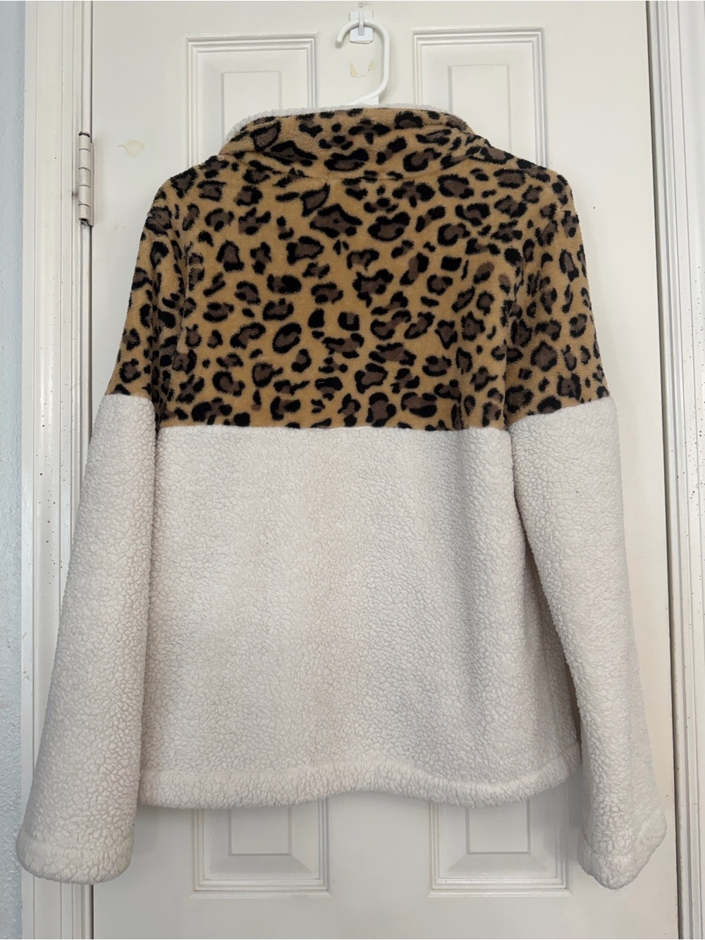 C+D+M Women's Cream & Leopard Sherpa Half-Zip Pullover Jacket - Picture 9 of 10